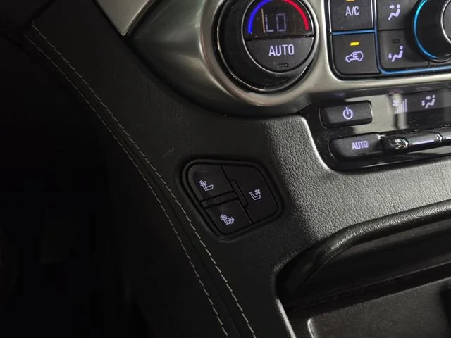 Used 2019 BLACK Chevrolet Premier image 16