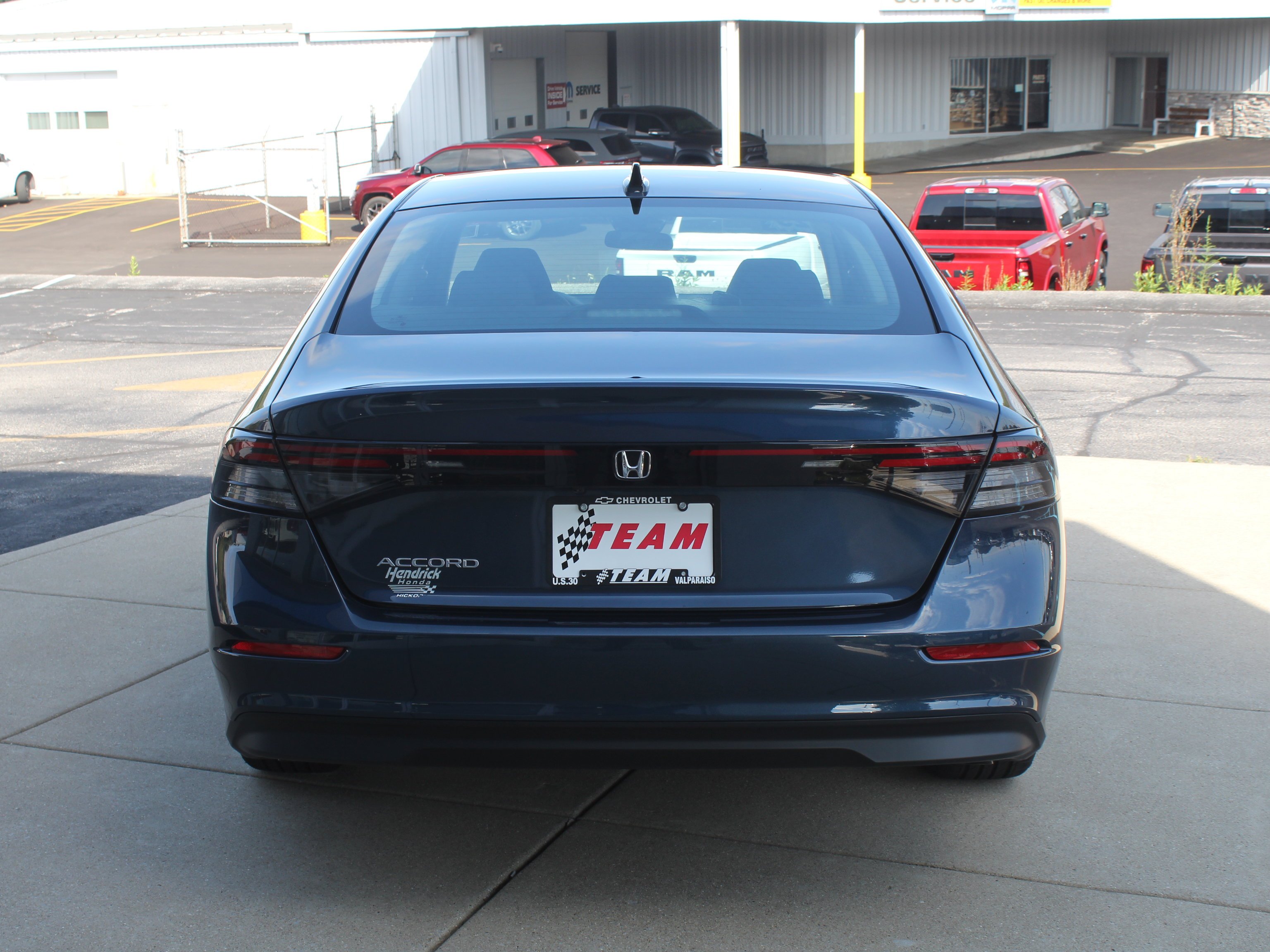 Used 2025 Blue Honda SE image 7