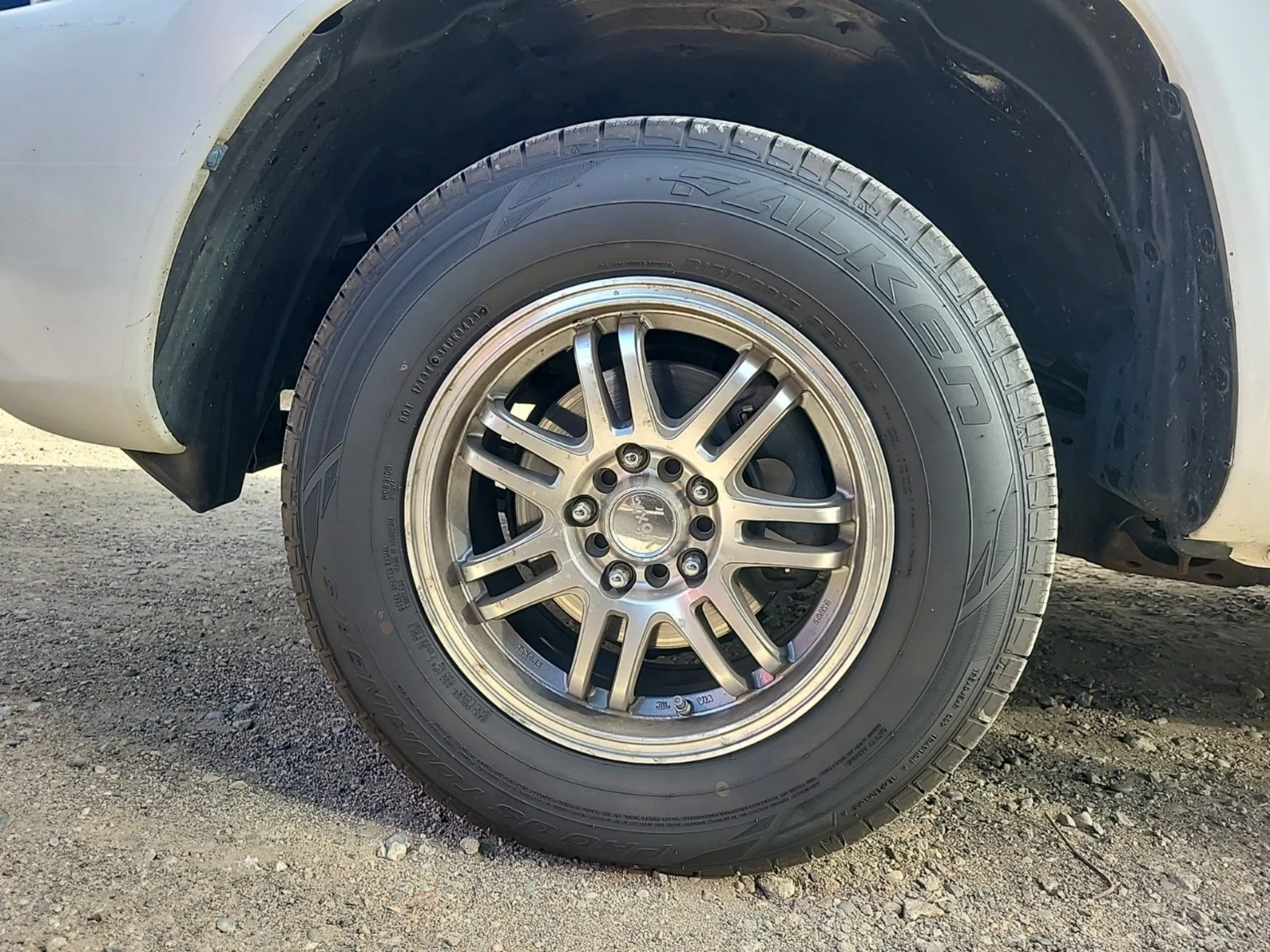 Used 2010 Super White Toyota Base image 3
