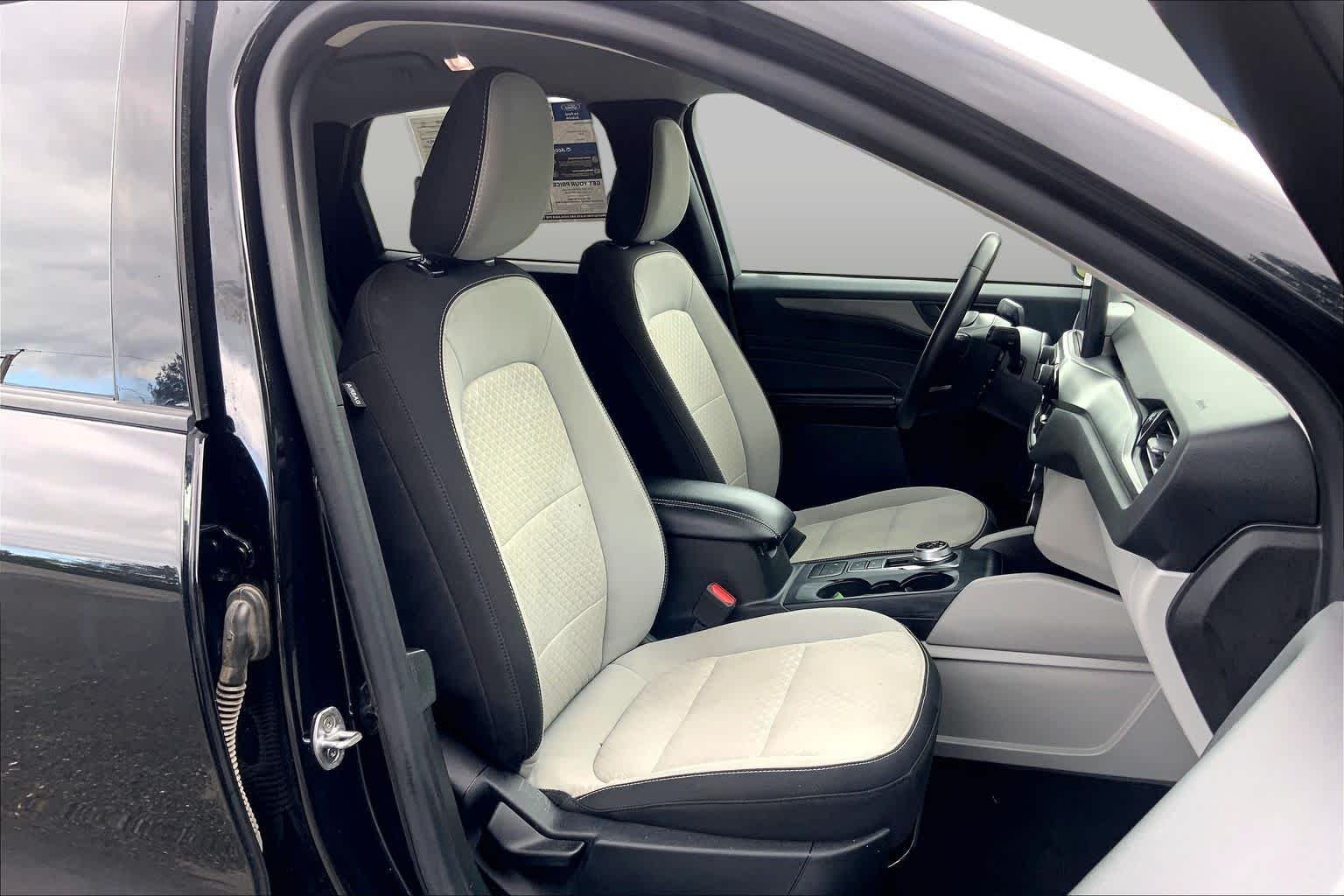 Certified Pre-Owned 2024 Ford Escape Active