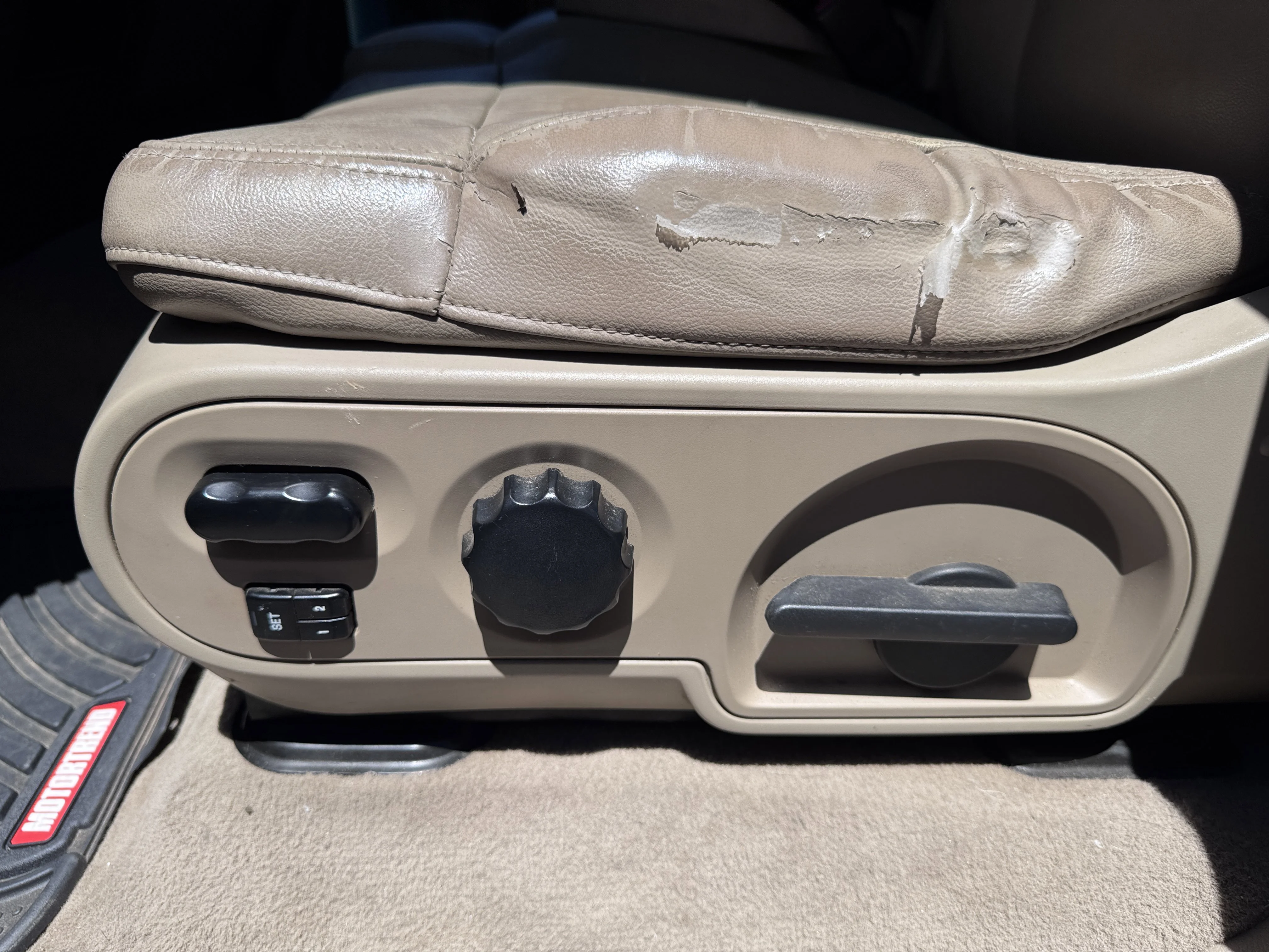 Used 2008  Ford FX4 image 15
