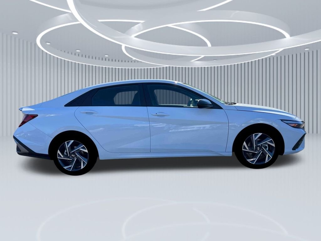 2025 Hyundai Elantra SEL - Photo 28