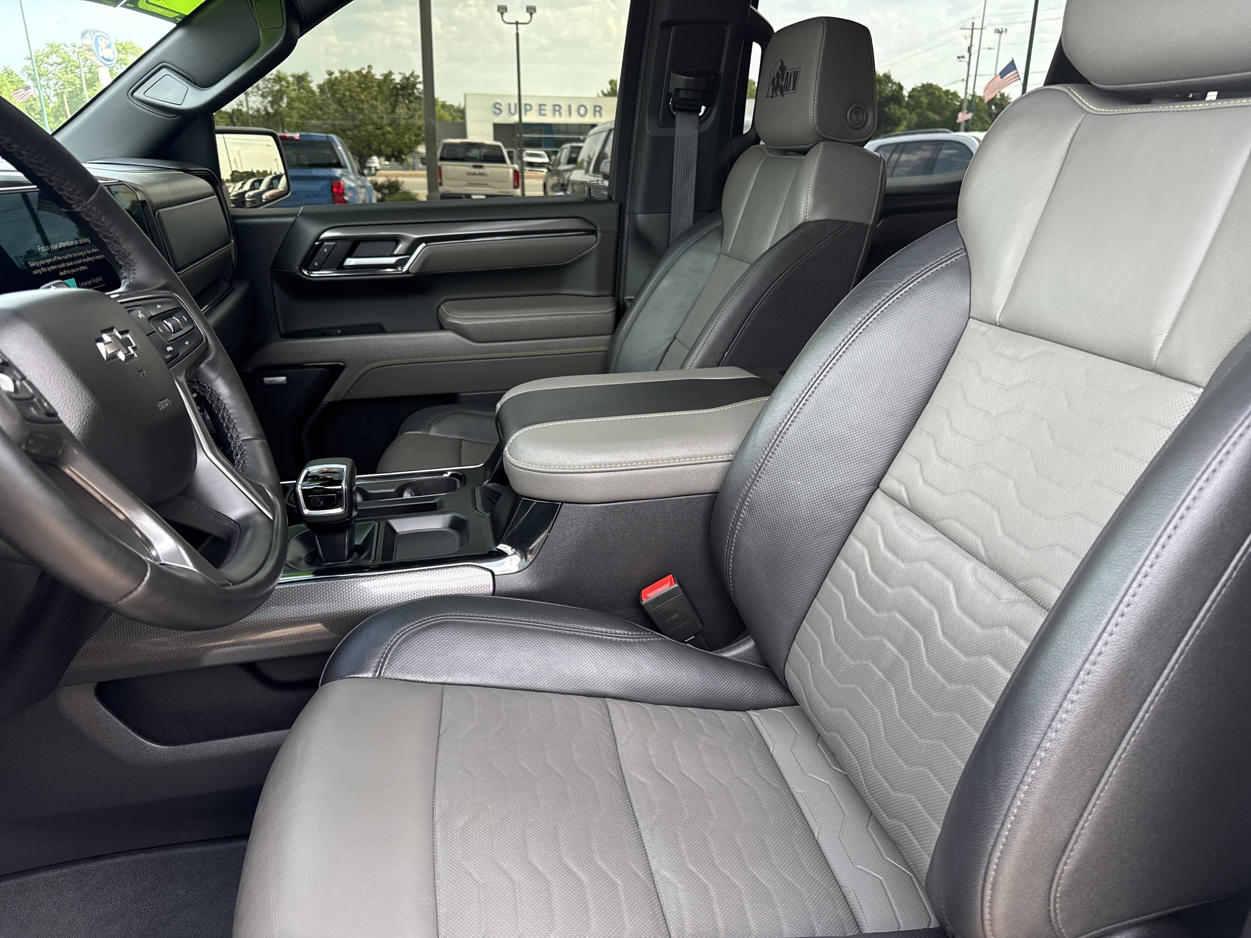 Used 2023 Summit White Chevrolet ZR2 image 4