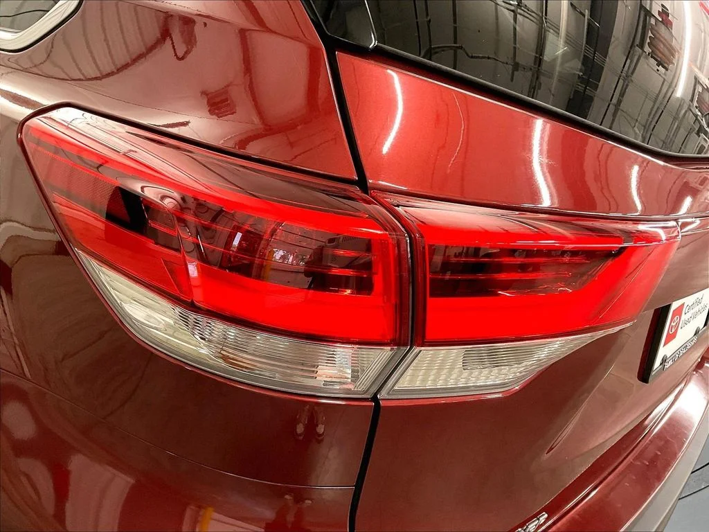Certified Used 2018 Red Toyota SE image 35
