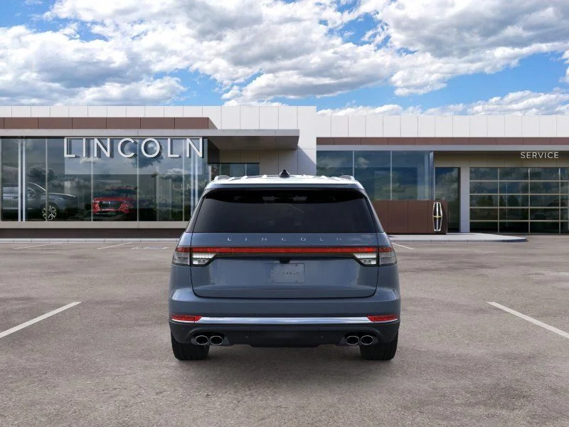 New 2026 Whisper Blue Metallic Clearcoat Lincoln Premiere® image 5