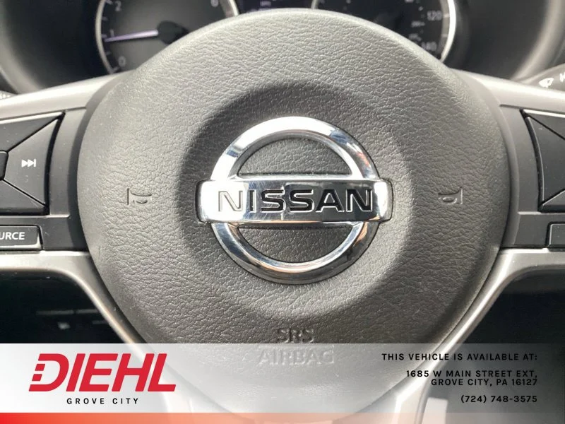 Used 2021 Gray Nissan S image 24