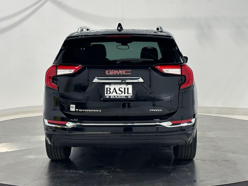 Used 2022 Black GMC Denali image 12