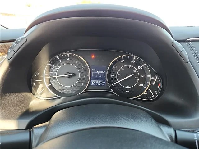 Used 2019 Pearl White Tricoat Nissan SL 4x2 image 16