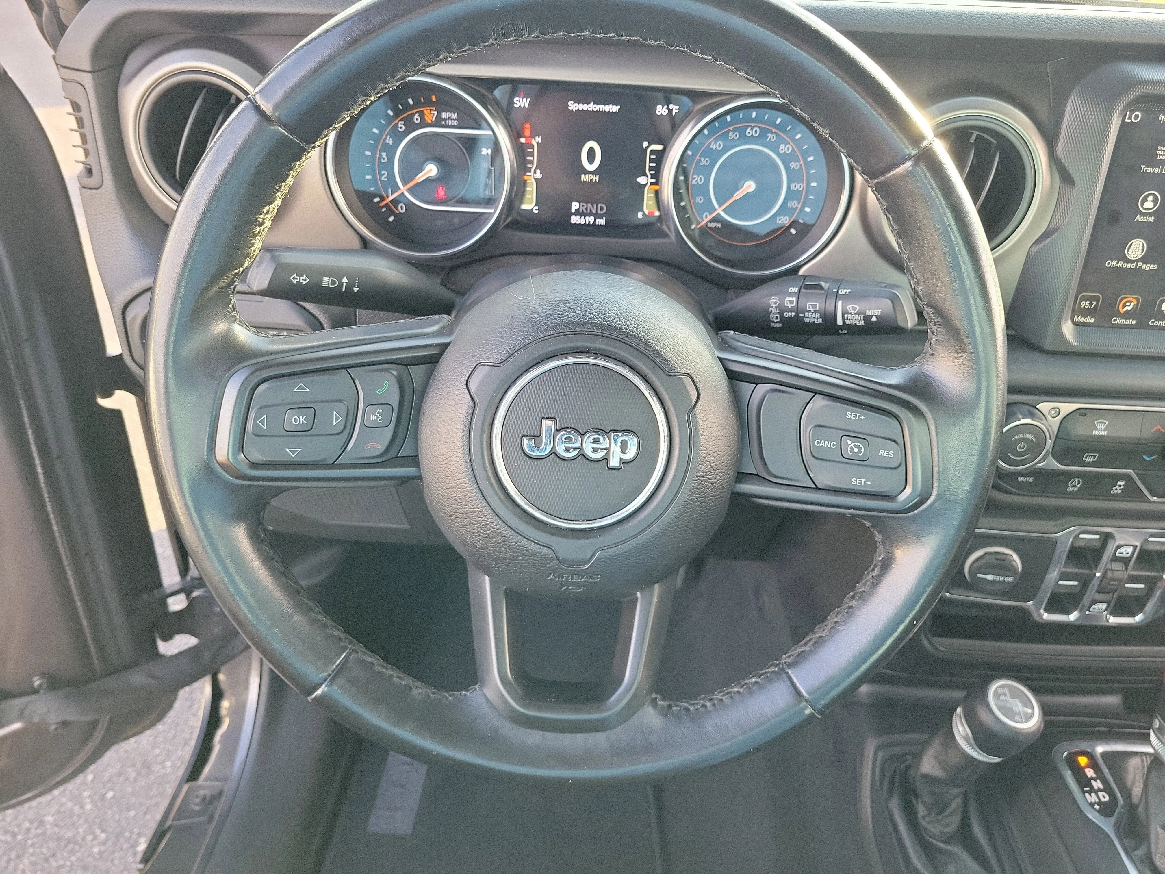 Used 2020 Granite Crystal Metallic Clearcoat Jeep Sport S image 23