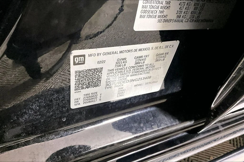 Certified Used 2022 Onyx Black GMC SLT image 26