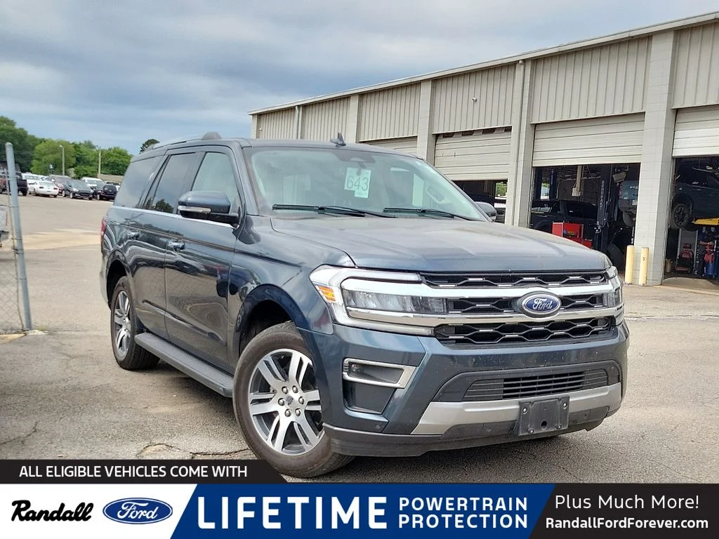 2024 Ford Expedition Limited's photo