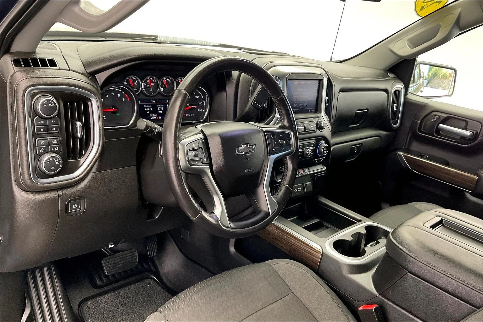 Used 2021 Northsky Blue Metallic Chevrolet RST image 14