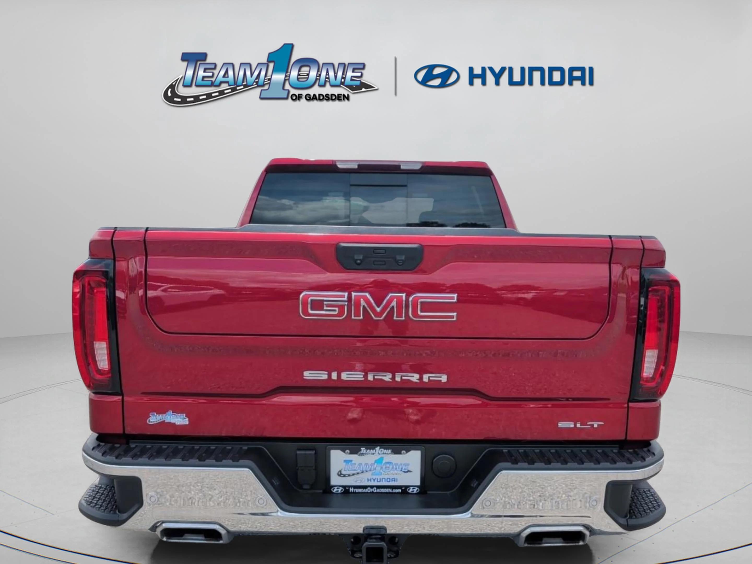 Used 2025 Volcanic Red Tintcoat GMC SLT image 7