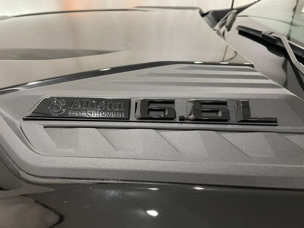 Used 2025 Black Chevrolet LT image 28