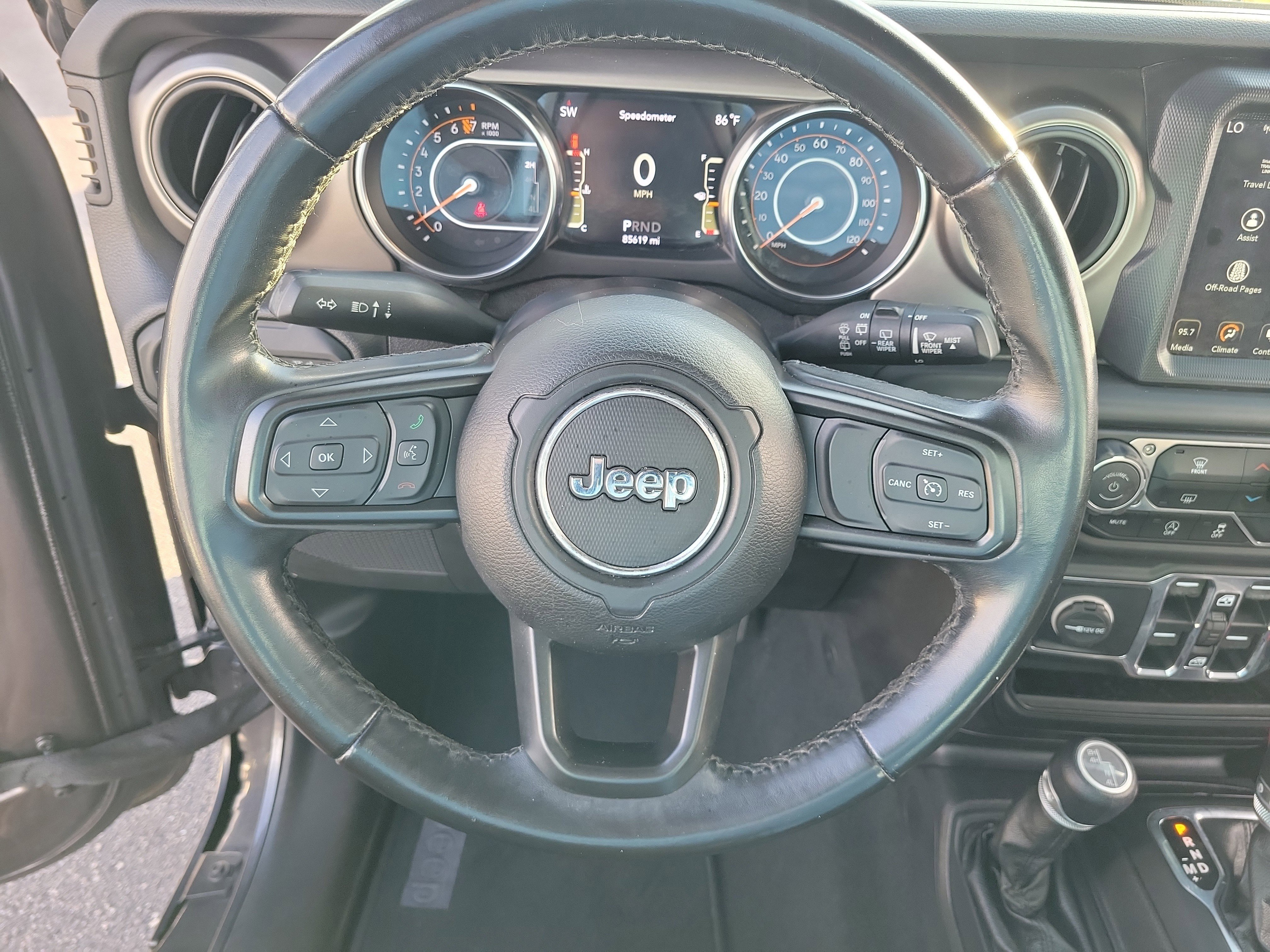 Used 2020 Granite Crystal Metallic Clearcoat Jeep Sport S image 23