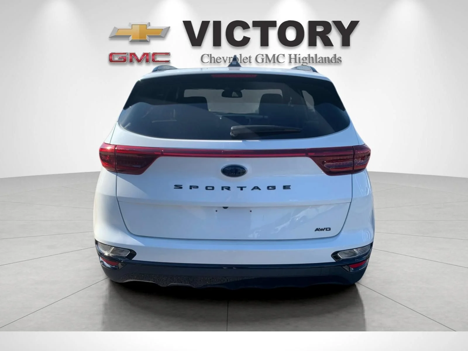 Used 2022 White Kia Nightfall Edition image 4