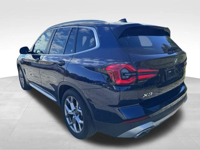Used 2023 Blue BMW xDrive30i image 5