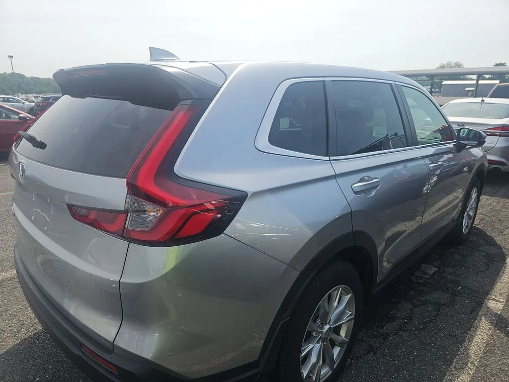 Used 2024 Lunar Silver Metallic Honda EX image 10