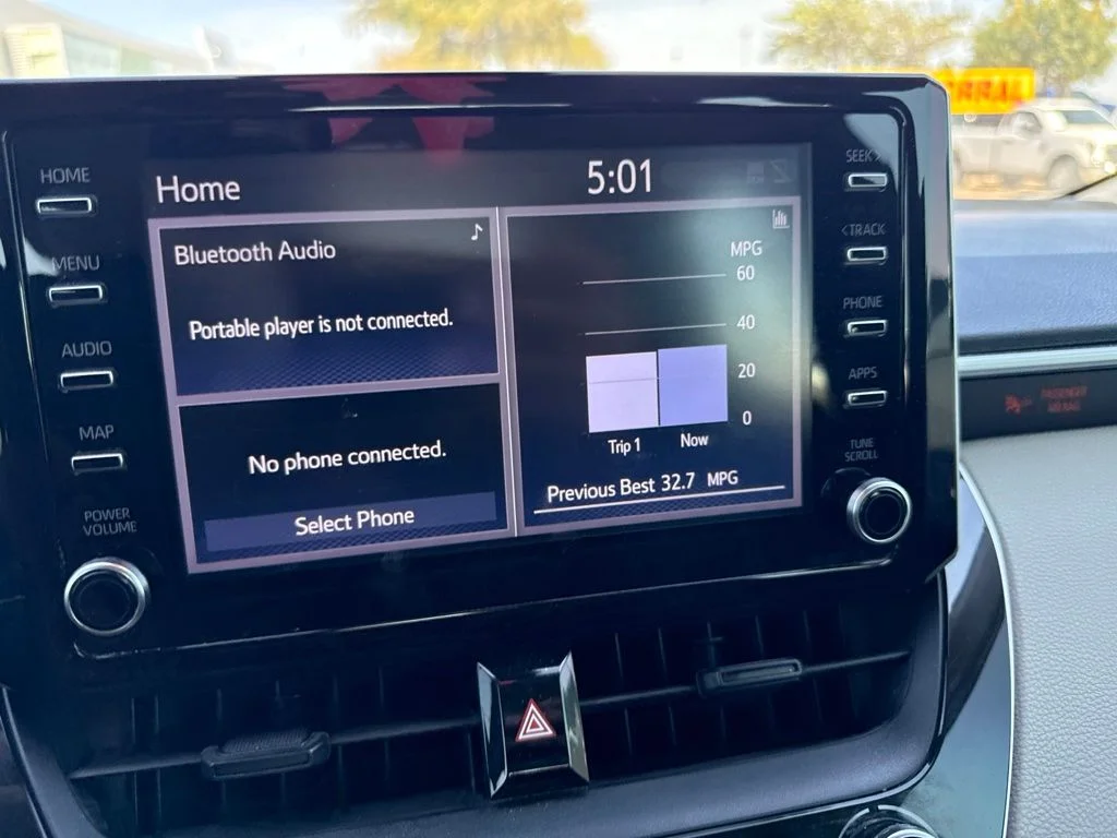 Used 2020 Gray Toyota LE image 8