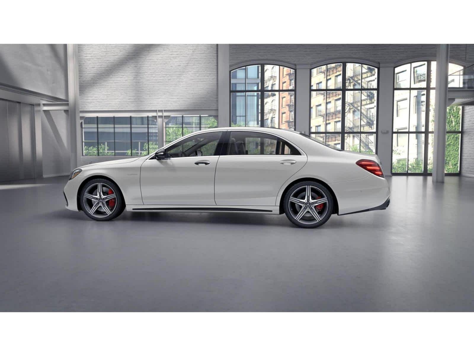 Used 2019 designo Diamond White Mercedes-Benz AMG® S 63 image 33