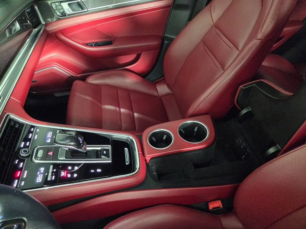 Used 2020 Chalk Porsche Turbo image 21
