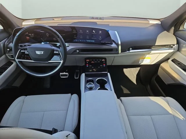 2026 Cadillac VISTIQ Sport - Photo 2