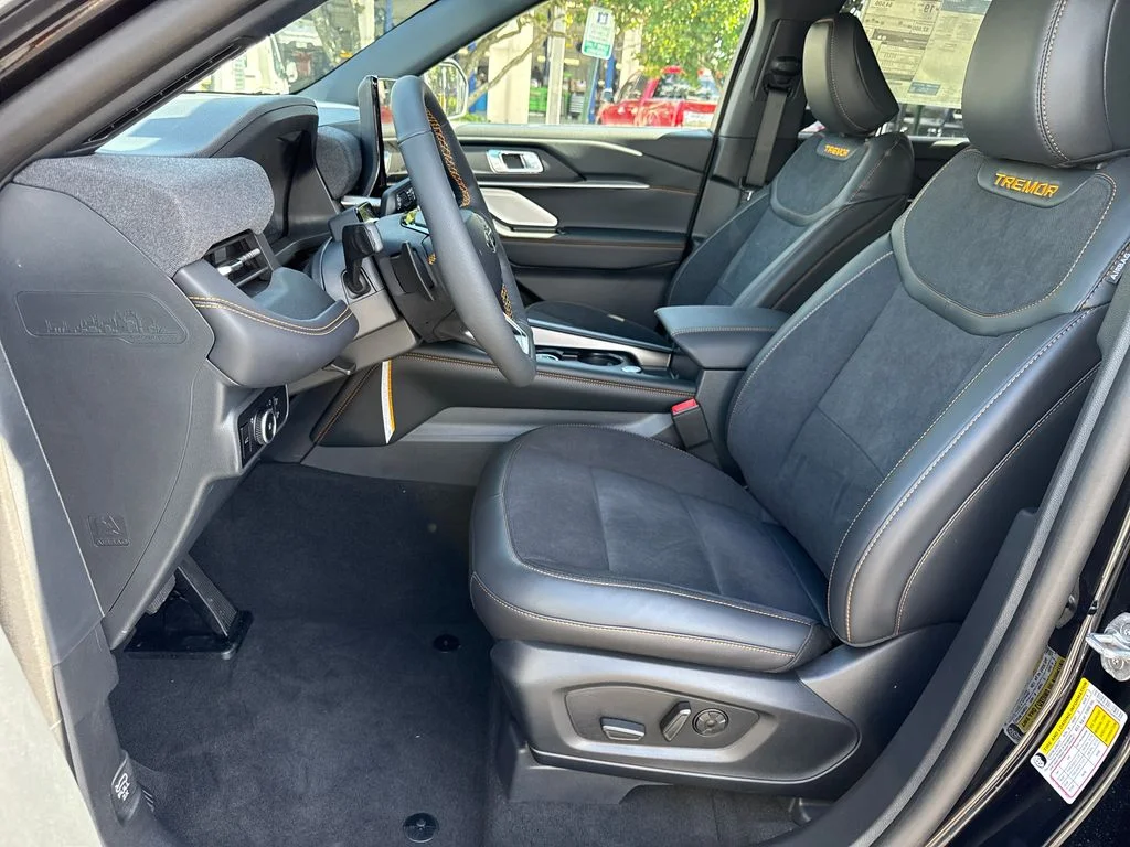 New 2026 Black Ford Tremor image 21