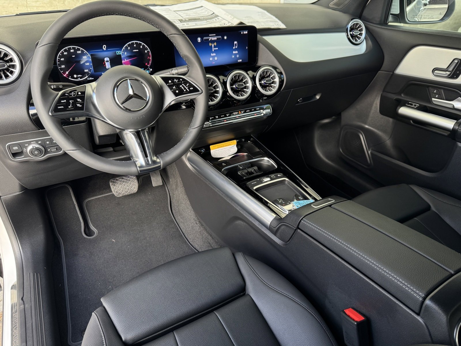 2025 Mercedes-Benz GLA GLA250 - Photo 27