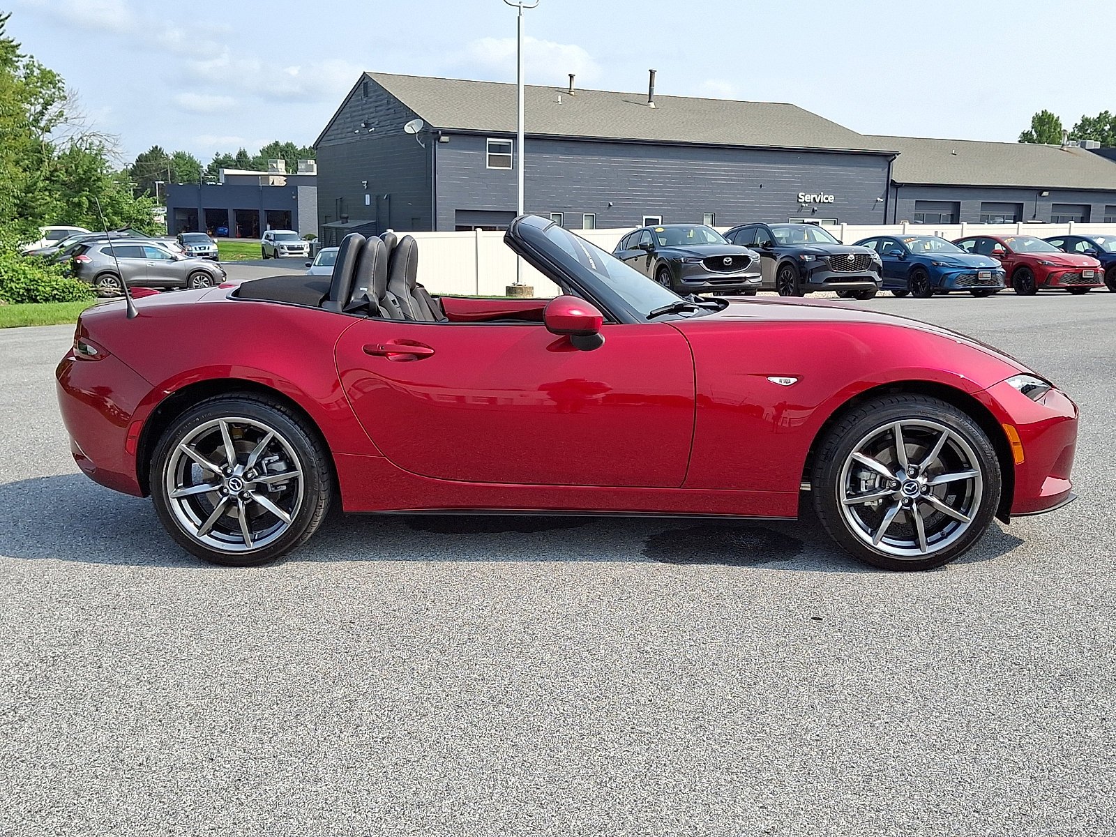 Used 2021 Soul Red Crystal Metallic Mazda Grand Touring image 12