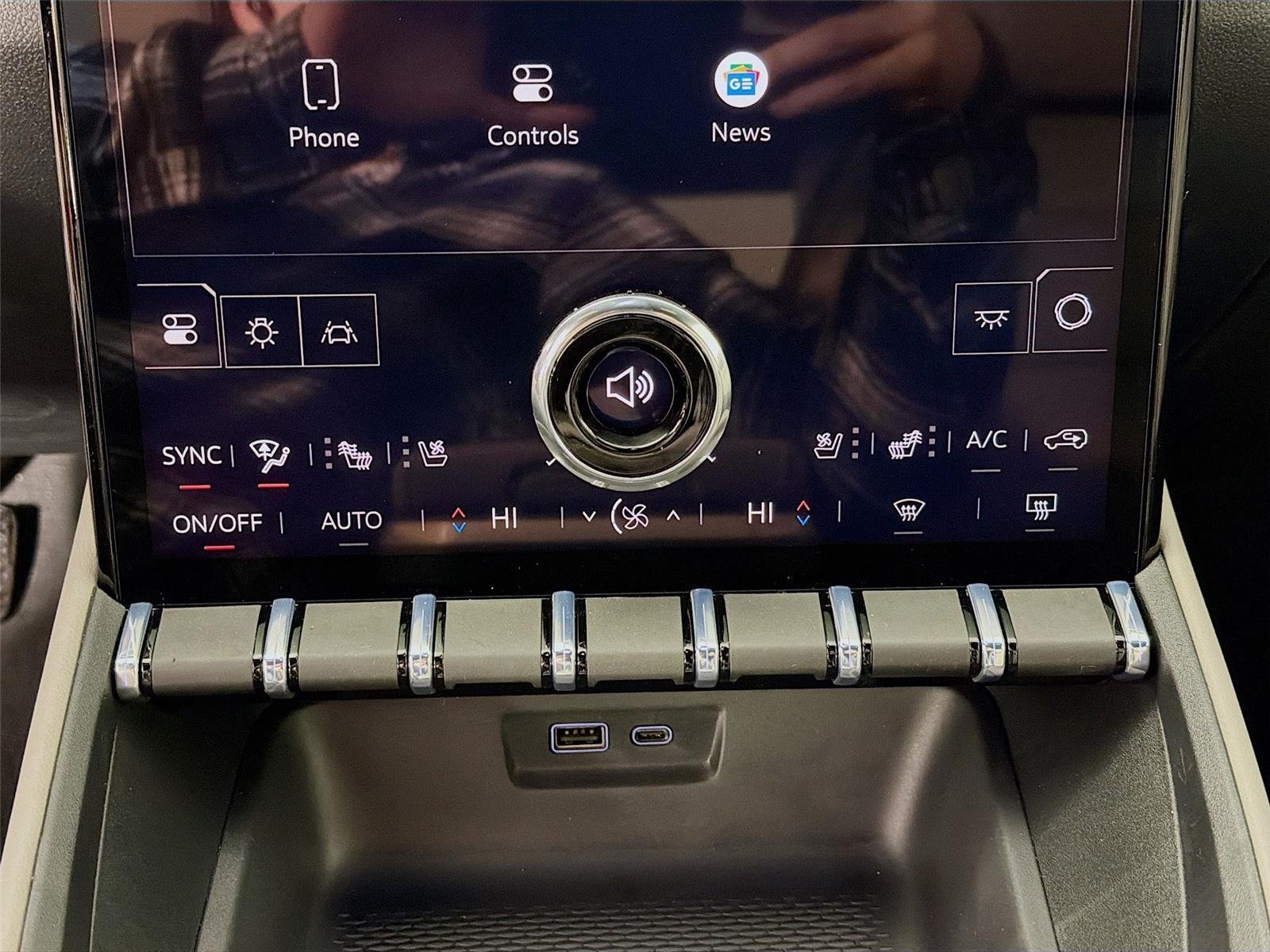 New 2026 Rapids Metallic GMC Elevation image 16