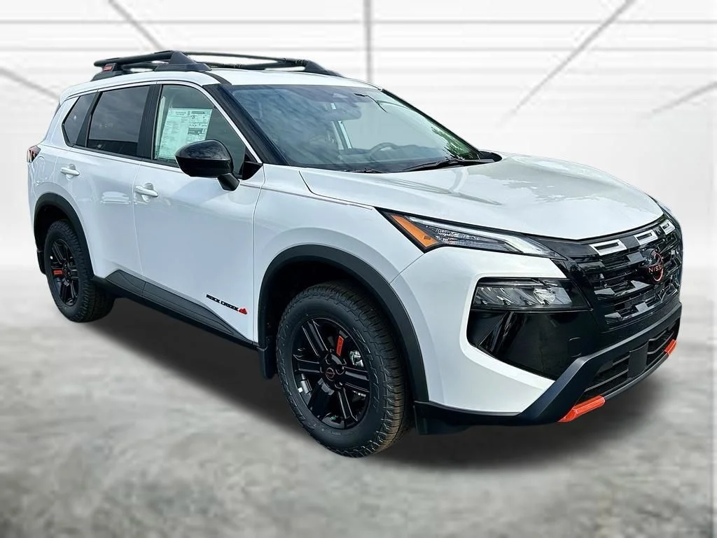 New 2026 Everest White Pearl TriCoat Nissan Rock Creek® image 3