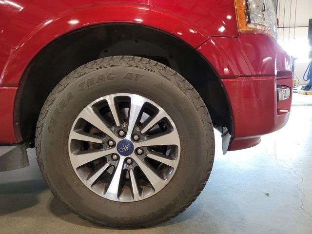 Used 2015 Ruby Red Metallic Ford XLT image 15