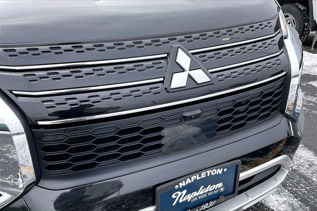 2024 MITSUBISHI OUTLANDER - Image 28