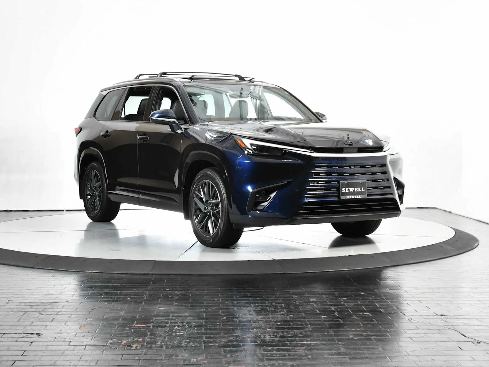 Certified Used 2025 NIGHTFALL MICA Lexus Premium image 9