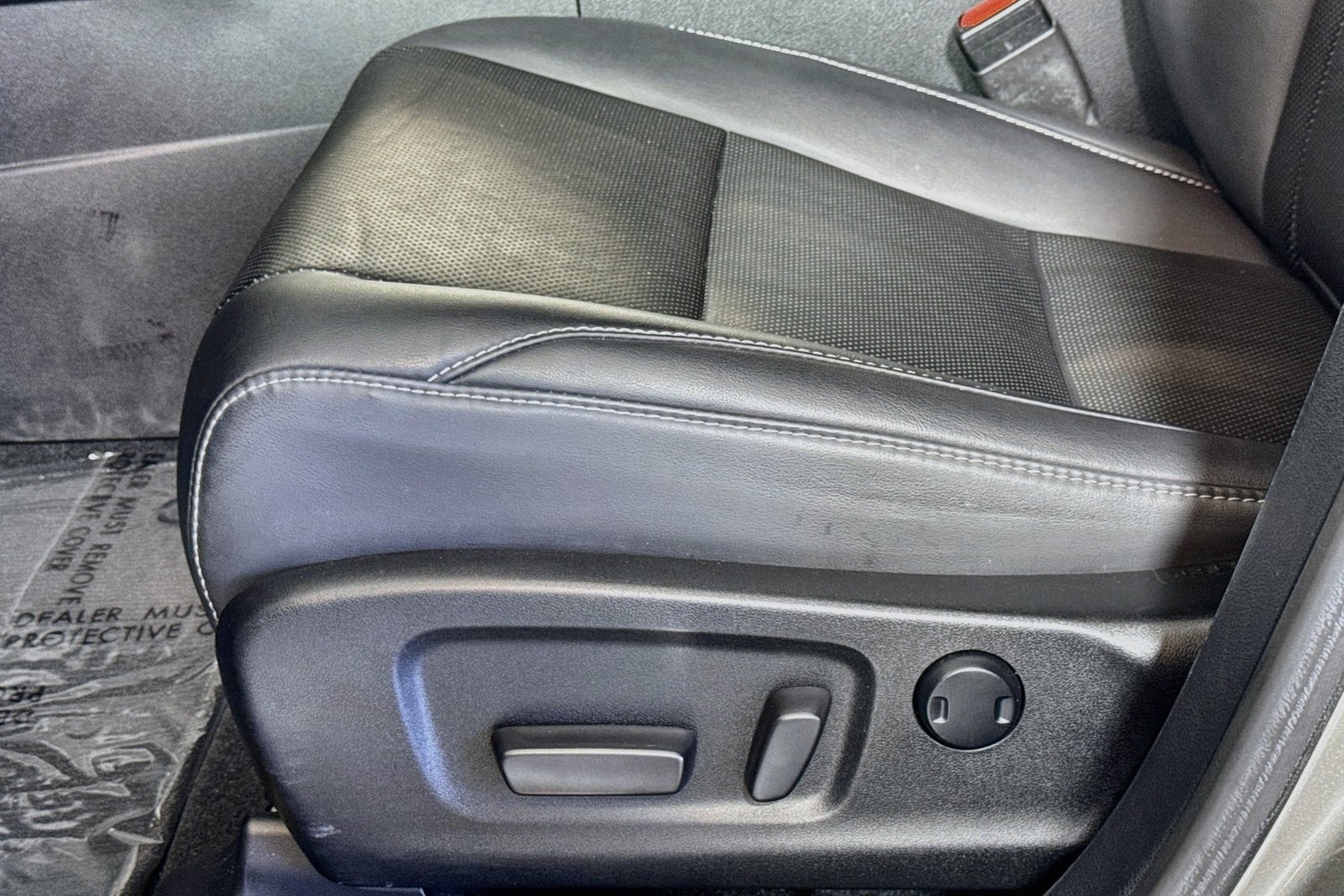 Used 2022 Atomic Silver Lexus RX 350 image 18