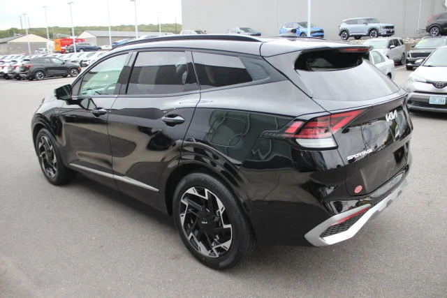 Used 2023 Black Kia SX-Prestige image 30