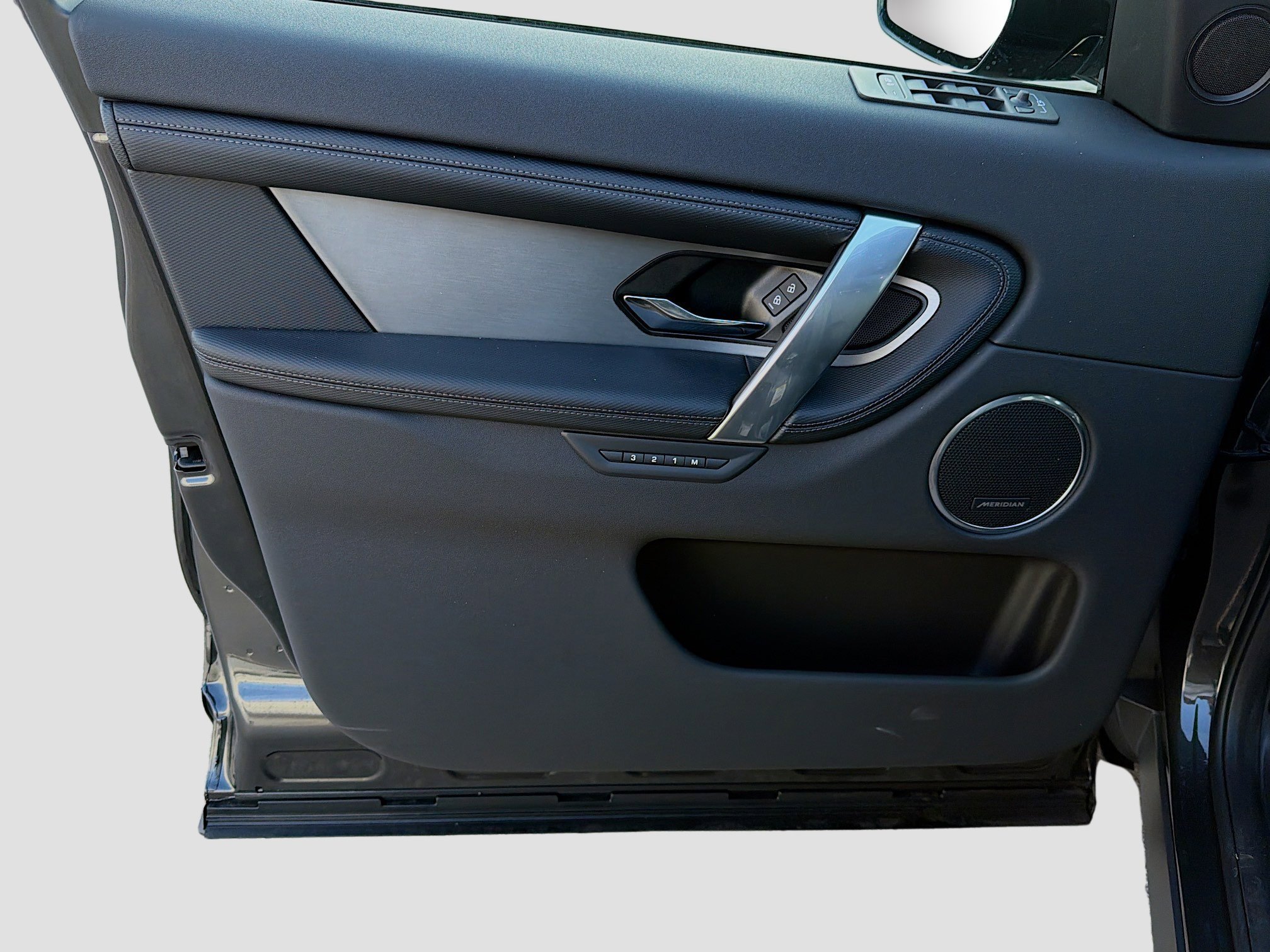 New 2026 Carpathian Grey LAND ROVER  image 21