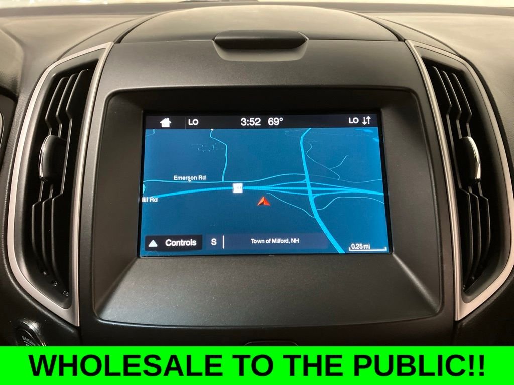 Used 2019 Blue Ford SEL image 6