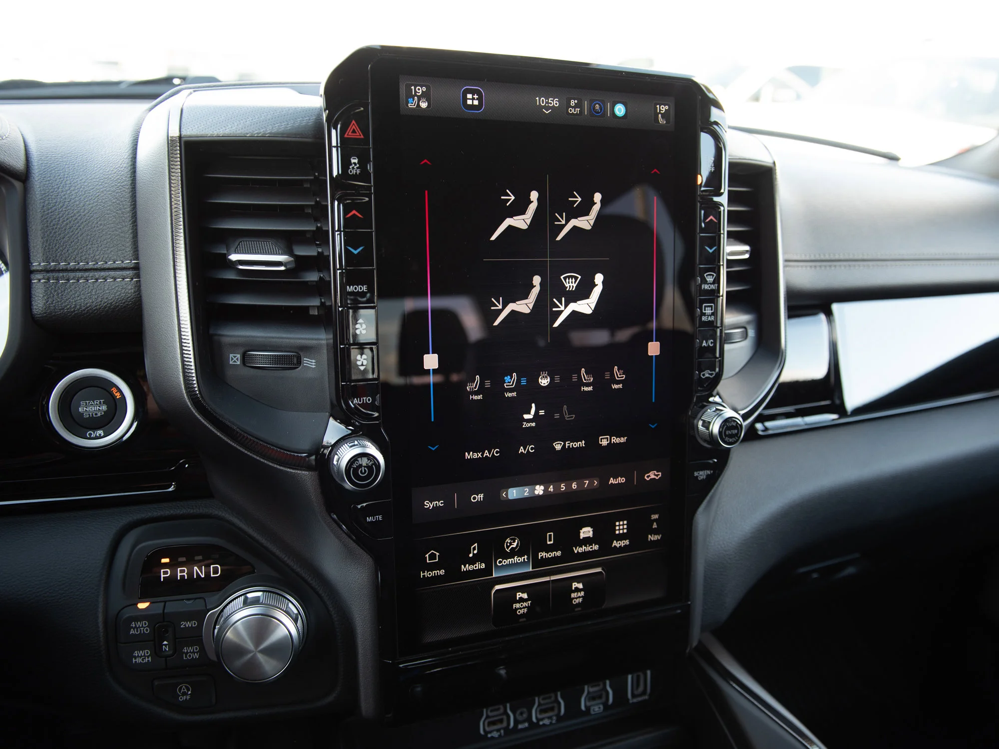 New 2026 Black RAM Sport* HEMI V8 image 19