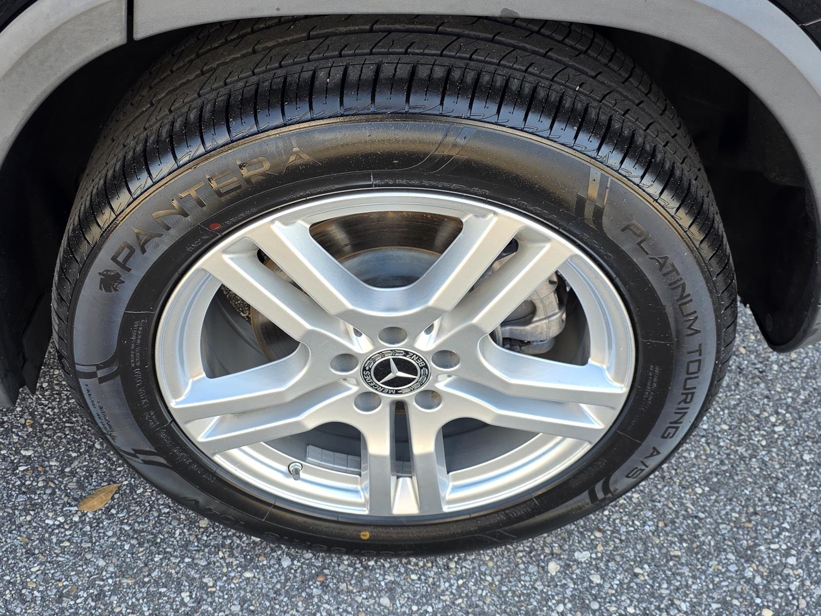 Used 2023 Night Black Mercedes-Benz GLA 250 image 38