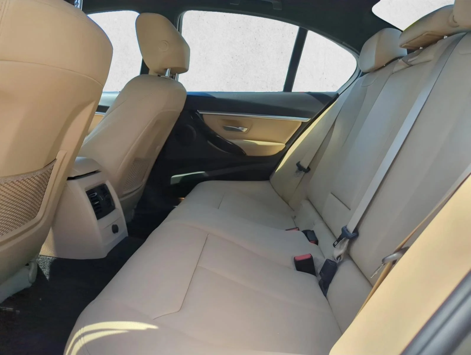 Used 2018 Platinum Silver Metallic BMW 330i image 16