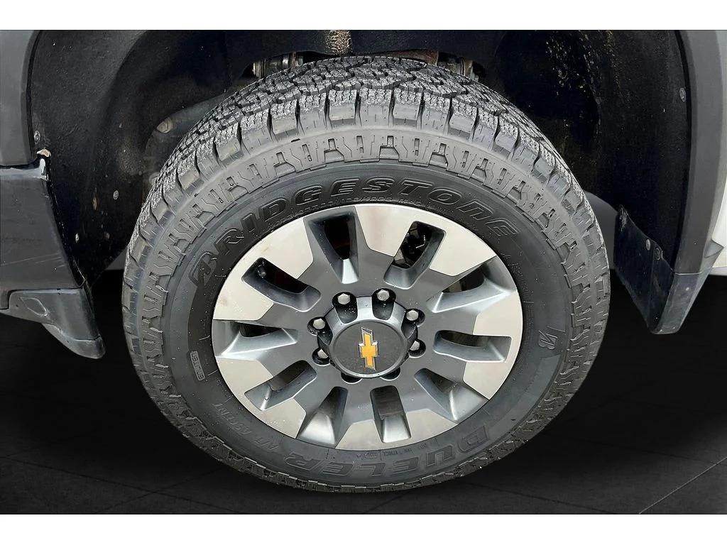 Used 2023 Summit White Chevrolet Custom image 7