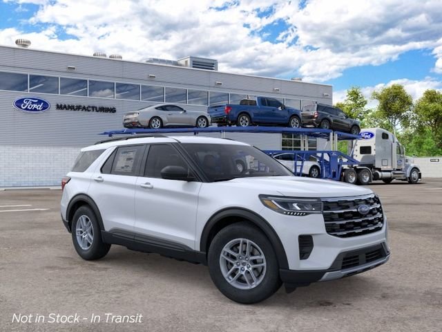 New 2026 Space White Metallic Ford Active image 7