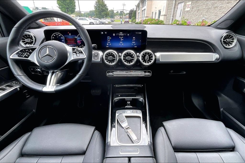 Used 2026 Gray Mercedes-Benz GLB 250 image 15