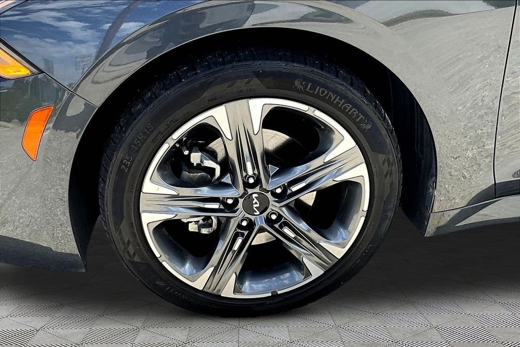 Used 2022 Gray Kia EX image 32
