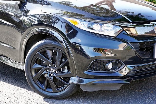 Used 2021  Honda Sport image 3