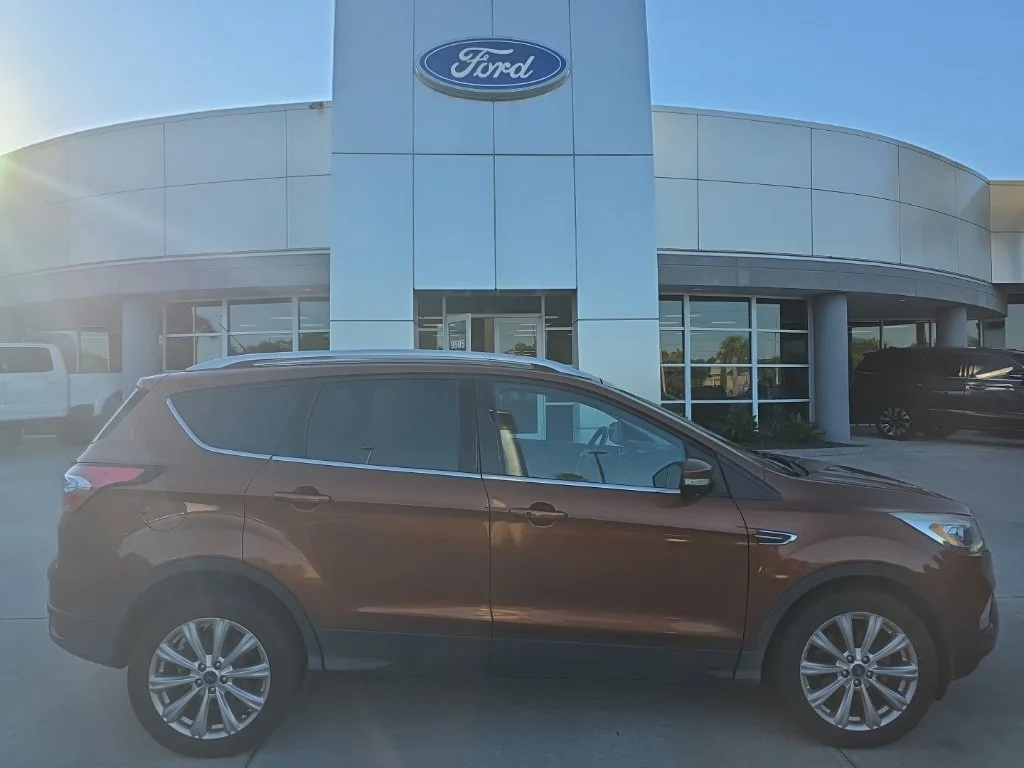 Used 2017 Red Ford Titanium image 8