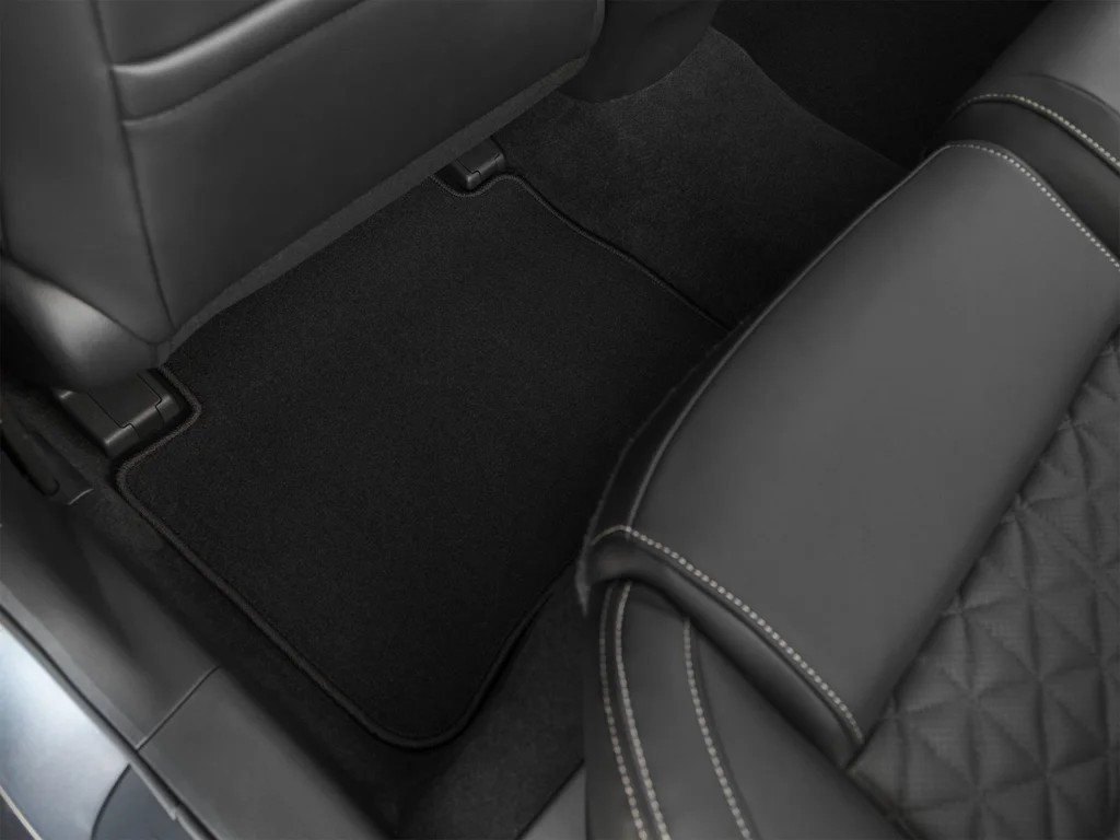 Used 2022 Gray Nissan Platinum image 36