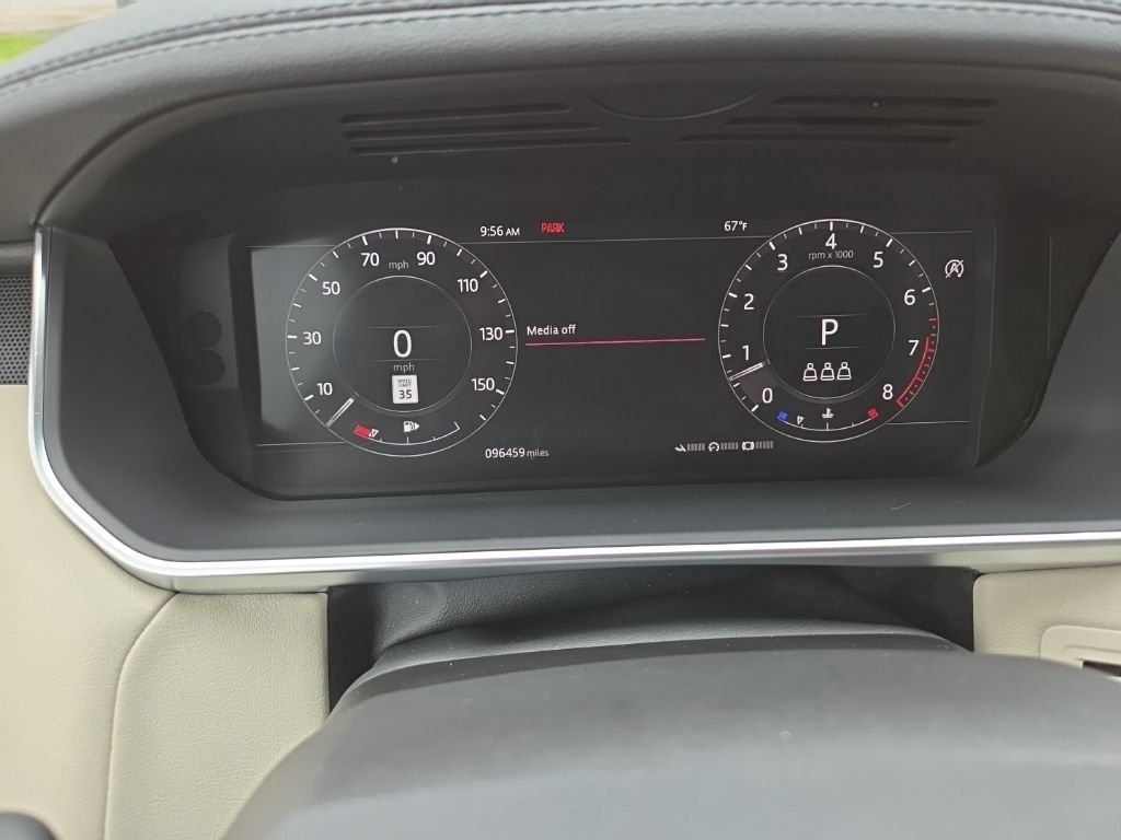 Used 2020 Silicon Silver Premium Metallic Land Rover HSE image 17