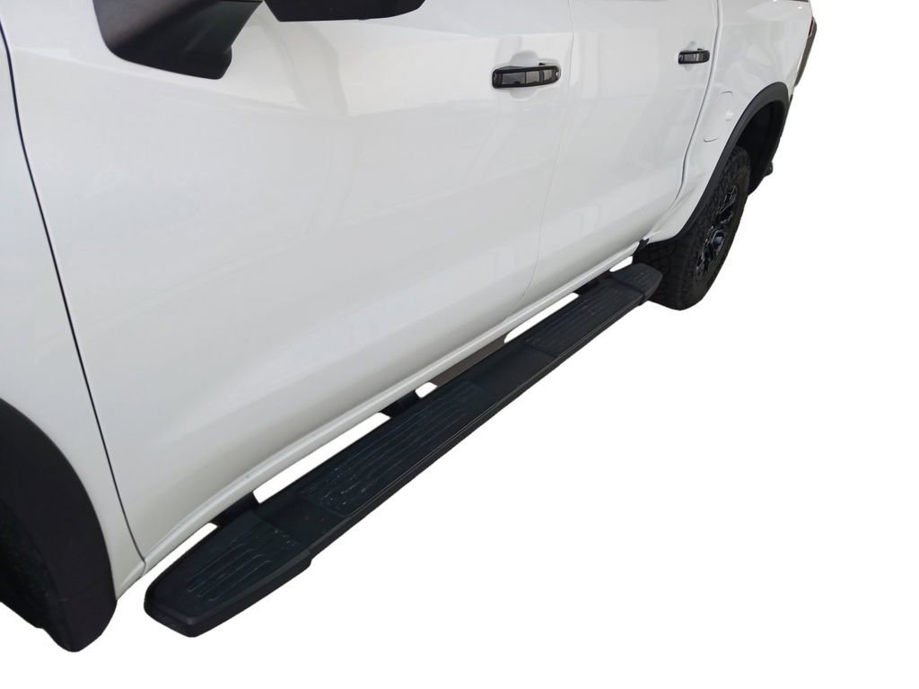 Used 2025 Summit White Chevrolet ZR2 image 18